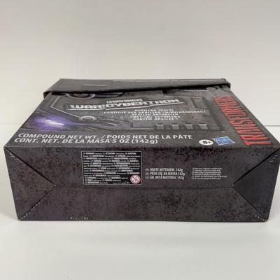 LOT 21: Hasbro Transformers Megatron Decepticon Commander and War for Cybertron Trilogy Action Figures