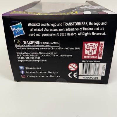 LOT 21: Hasbro Transformers Megatron Decepticon Commander and War for Cybertron Trilogy Action Figures