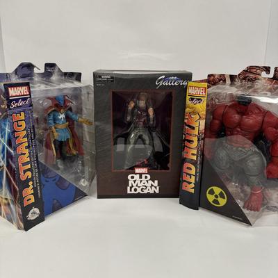 LOT 24: Diamond Select Toys Marvel Dr Strange, Red Hulk & Old Man Logan Figures