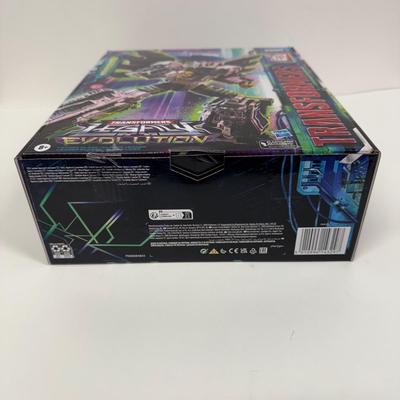 LOT 28: Takara Tomy Transformers Legacy Evolution Nova Prime Action Collectible