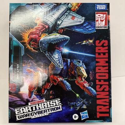 LOT 31: Takara Tomy Transformers Earthrise, War for Cybertron Action figure & Micro Transformers Set