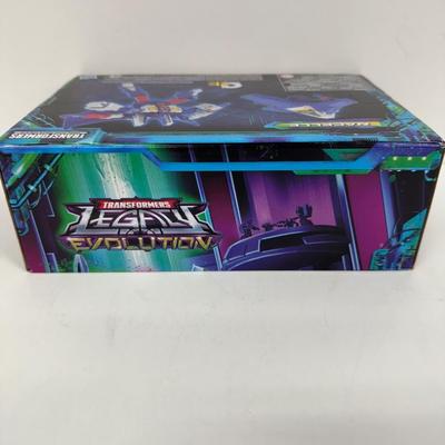 LOT 32: Hasbro Transformers Legacy Evolution Action Figures