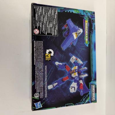 LOT 32: Hasbro Transformers Legacy Evolution Action Figures