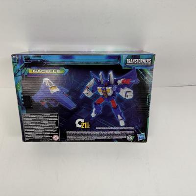 LOT 32: Hasbro Transformers Legacy Evolution Action Figures