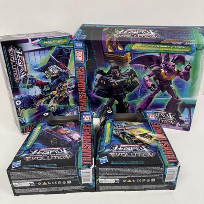 LOT 32: Hasbro Transformers Legacy Evolution Action Figures