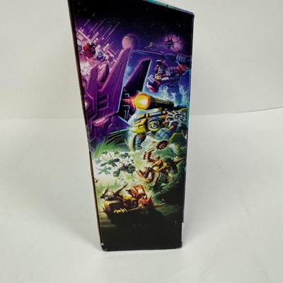 LOT 32: Hasbro Transformers Legacy Evolution Action Figures