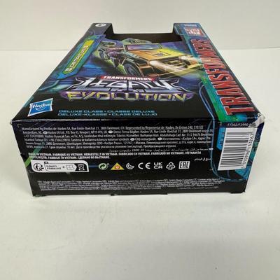 LOT 32: Hasbro Transformers Legacy Evolution Action Figures