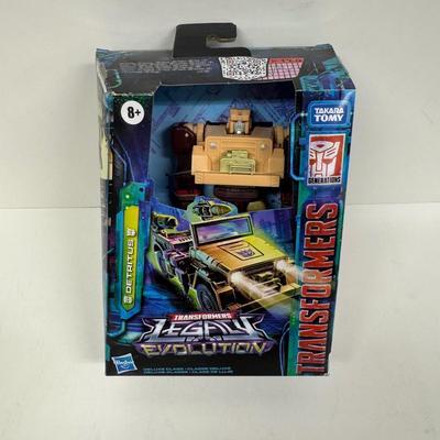 LOT 32: Hasbro Transformers Legacy Evolution Action Figures