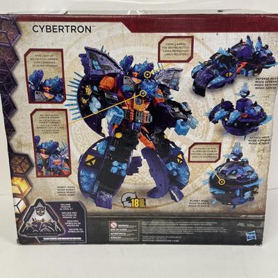 LOT 34: Hasbro Transformers The Last Knight, Cybertron