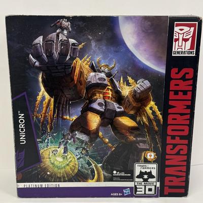LOT 35: Hasbro Transformers Platinum Edition, Unicron Figure