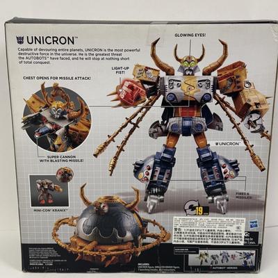 LOT 35: Hasbro Transformers Platinum Edition, Unicron Figure