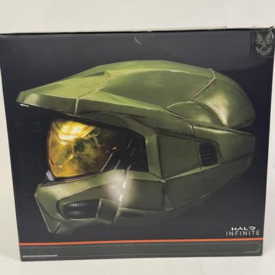 LOT 37: Halo: The Spartan Collection Master Chief