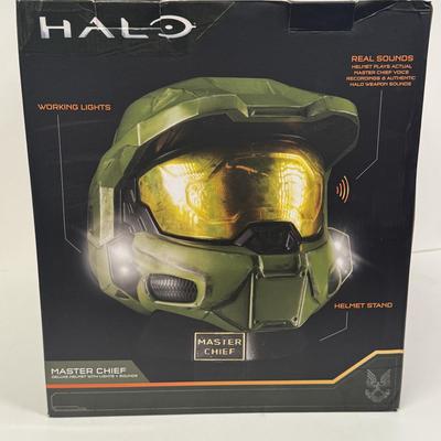 LOT 37: Halo: The Spartan Collection Master Chief