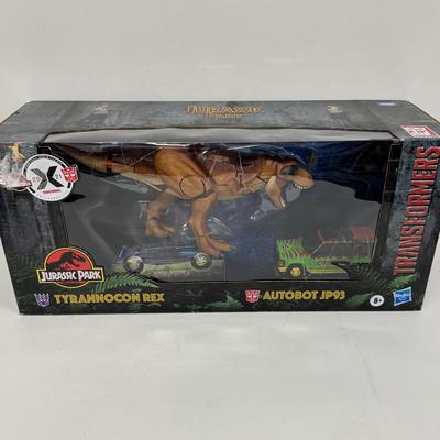 LOT 81: Jurassic Park/Transformers Crossover Toys