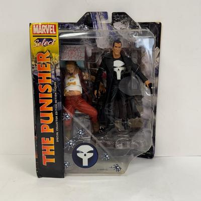 LOT 82: Marvel’s The Punisher and Daredevil Toys