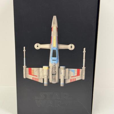 LOT 85: Disney Star Wars Toy
