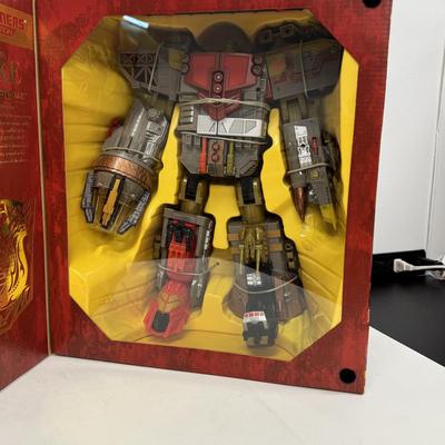 LOT 92: Hasbro Transformers Platinum Edition Years of The Snake Omega Supreme