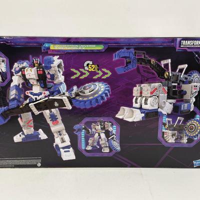 LOT 93: Takara Tomy Transformers Legacy Toy