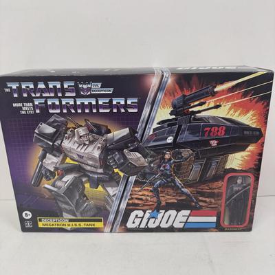 LOT 98: Transformers/GI Joe Crossover Toy