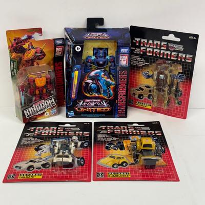 LOT 104: Hasbro and Takara Tomy Transformers, Various Figures