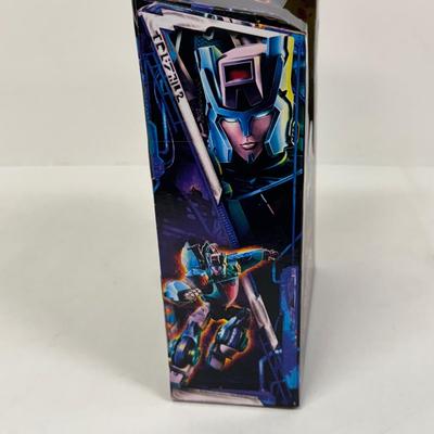 LOT 104: Hasbro and Takara Tomy Transformers, Various Figures