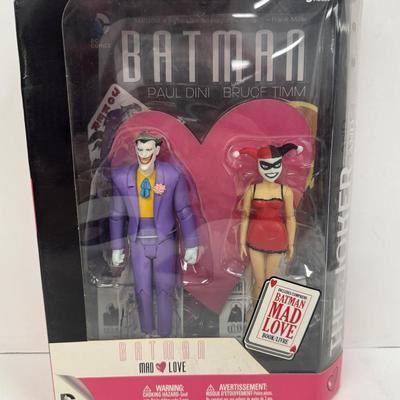 LOT 105: Batman Mad Love, Joker and Harley Quinn Set