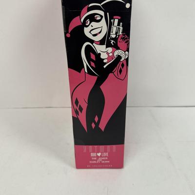 LOT 105: Batman Mad Love, Joker and Harley Quinn Set