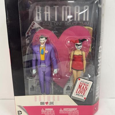 LOT 105: Batman Mad Love, Joker and Harley Quinn Set