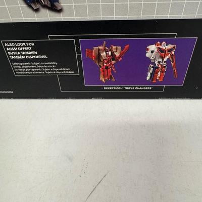 LOT 112: Hasbro Transformers Generations, Platinum Edition Figure