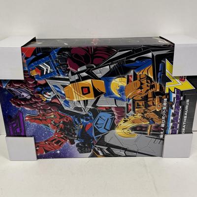 LOT 113: Takara Tomy Transformers Kingdom Generations Deathsaurus