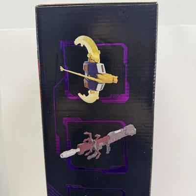 LOT 113: Takara Tomy Transformers Kingdom Generations Deathsaurus
