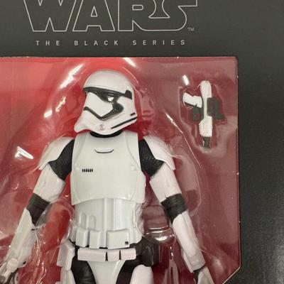 LOT 115: Hasbro Star Wars- The Black Series, Various Action Figures