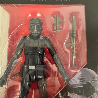 LOT 115: Hasbro Star Wars- The Black Series, Various Action Figures