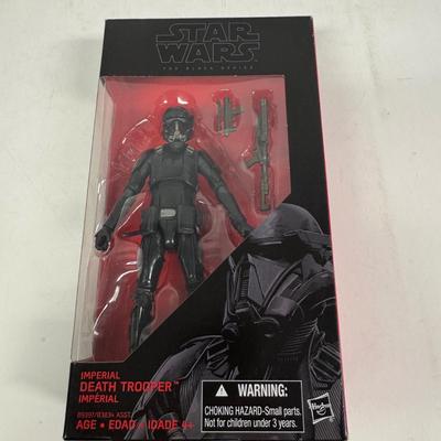 LOT 115: Hasbro Star Wars- The Black Series, Various Action Figures