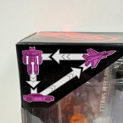 LOT 116: Hasbro Transformers Generations- Titan Return Toy