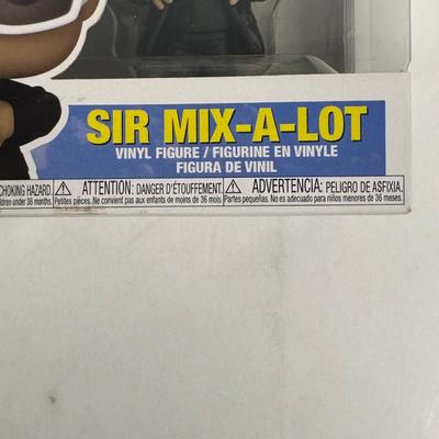 LOT 117 Funko Pop- Eddie and Sir Mix-a-lot Collectibles & Sota Toys Johnny Cash Figurine