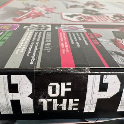 LOT 118: Hasbro Transformers Generations-Power of the Primes, Various Figures
