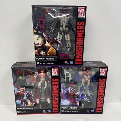 LOT 118: Hasbro Transformers Generations-Power of the Primes, Various Figures