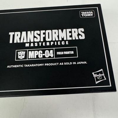 LOT 120: Takara Tomy Transformers Masterpiece Toy
