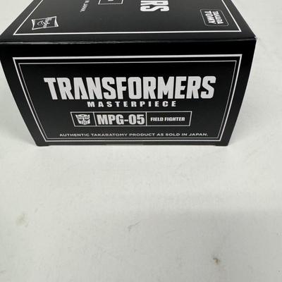 LOT 170: Takara Tomy Transformers Masterpiece Toy