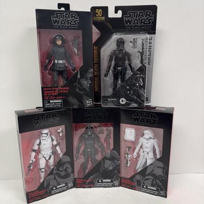 LOT 171: Hasbro Star Wars Black Series, Various Figures