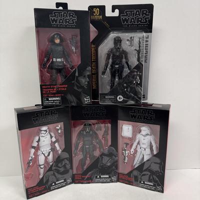 LOT 171: Hasbro Star Wars Black Series, Various Figures