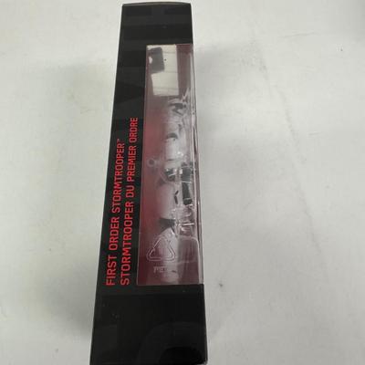 LOT 171: Hasbro Star Wars Black Series, Various Figures