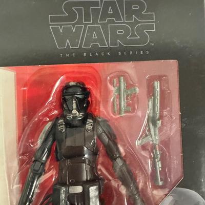 LOT 172: Hasbro Star Wars Black Series, Various Figures