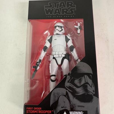 LOT 172: Hasbro Star Wars Black Series, Various Figures