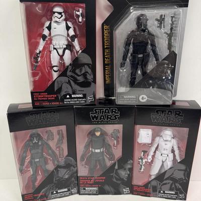 LOT 172: Hasbro Star Wars Black Series, Various Figures
