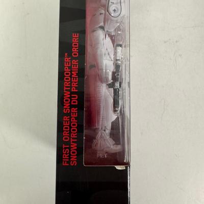 LOT 172: Hasbro Star Wars Black Series, Various Figures