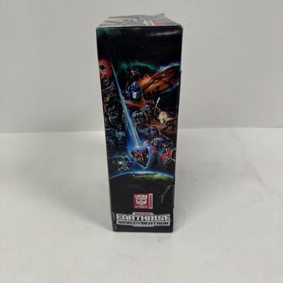 LOT 173: Takara Tomy Transformers Earthrise- War for Cybertron Trilogy Toy