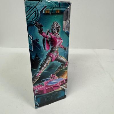 LOT 173: Takara Tomy Transformers Earthrise- War for Cybertron Trilogy Toy