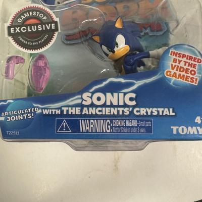 LOT 176: Tomy’s Sonic, Disneys Carl and Ellie and a Slew of Various Funko Pop Figures